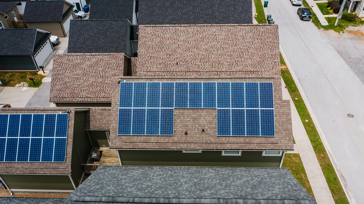 How to Turn Off Solar Panels in an Emergency: Quick Steps for Homeowners